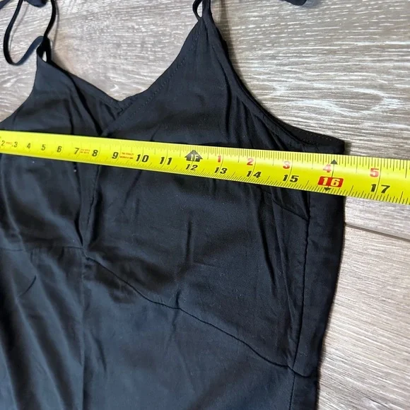 #11)  Old Navy Black lightweight  wide leg jumpsuit Size XS - Picture 6 of 8